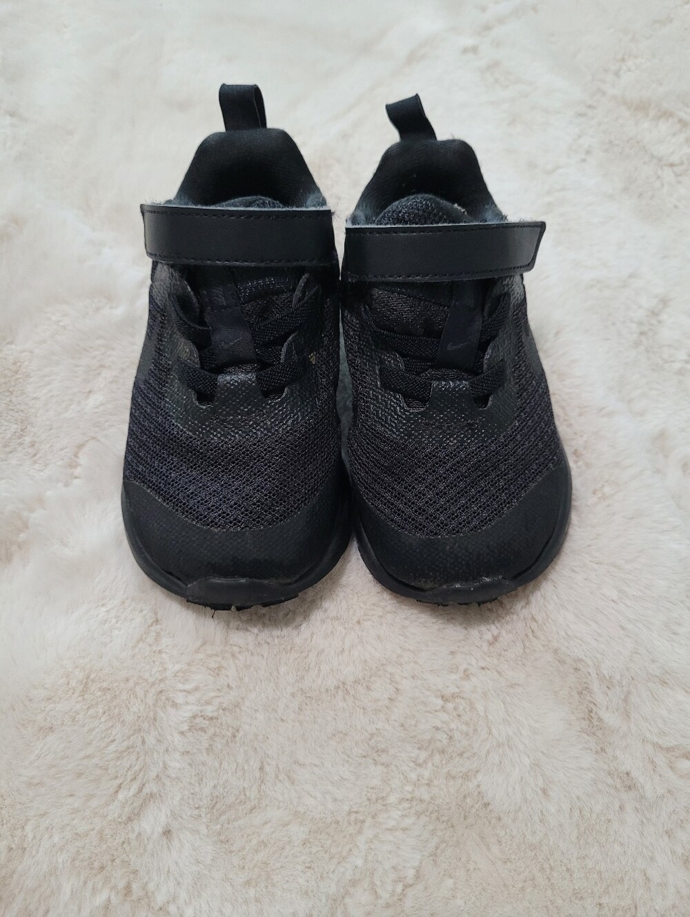 Toddler Nike Sneakers Shoes - Picture 2 of 4